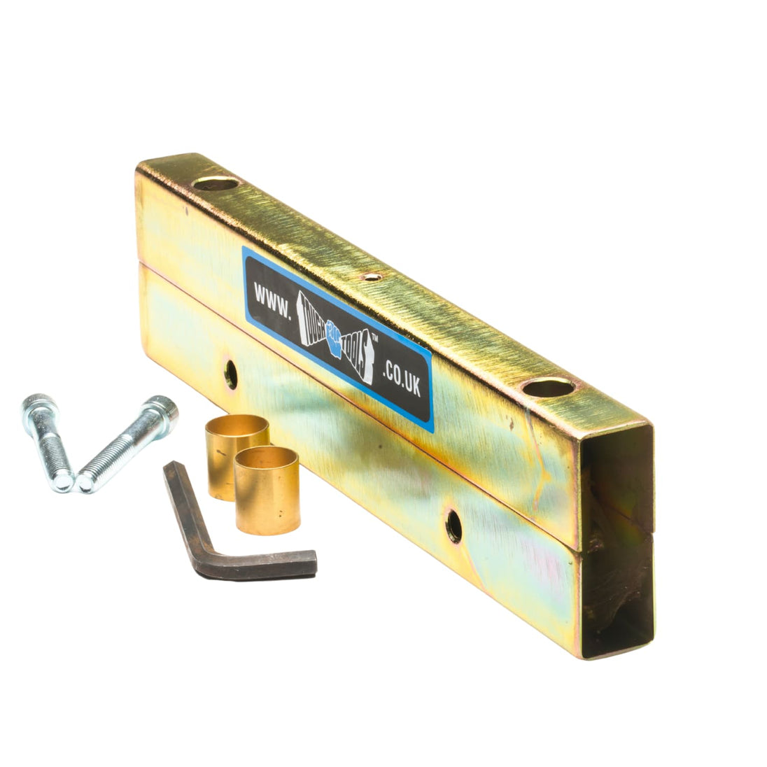 Metal jointing kit which allows connection of two shorter straight edge levels to allow a longer level. This is used for leveling concrete, screed and other building works.