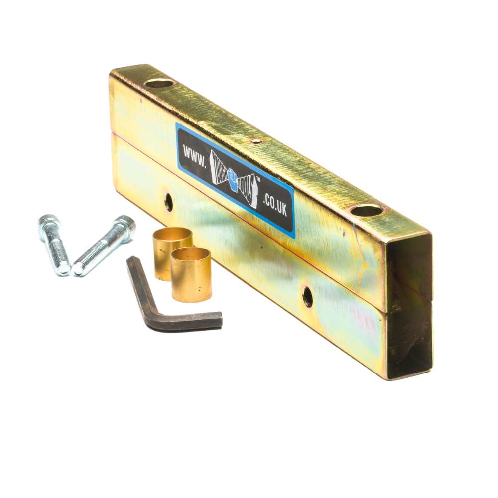 Metal jointing kit which allows connection of two shorter straight edge levels to allow a longer level. This is used for levleing concrete, screed and other building works.